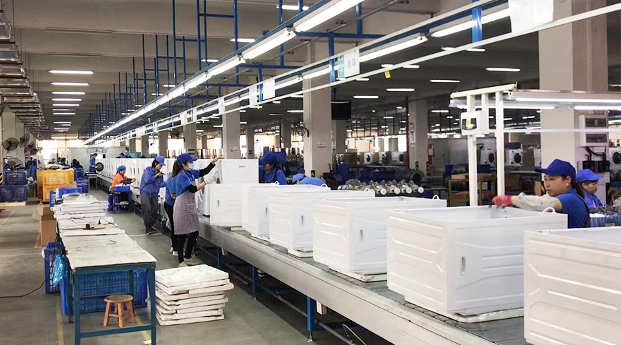 專業(yè)且專注！裝配車間開展客戶松下滾筒衣服烘干機(jī)生產(chǎn)