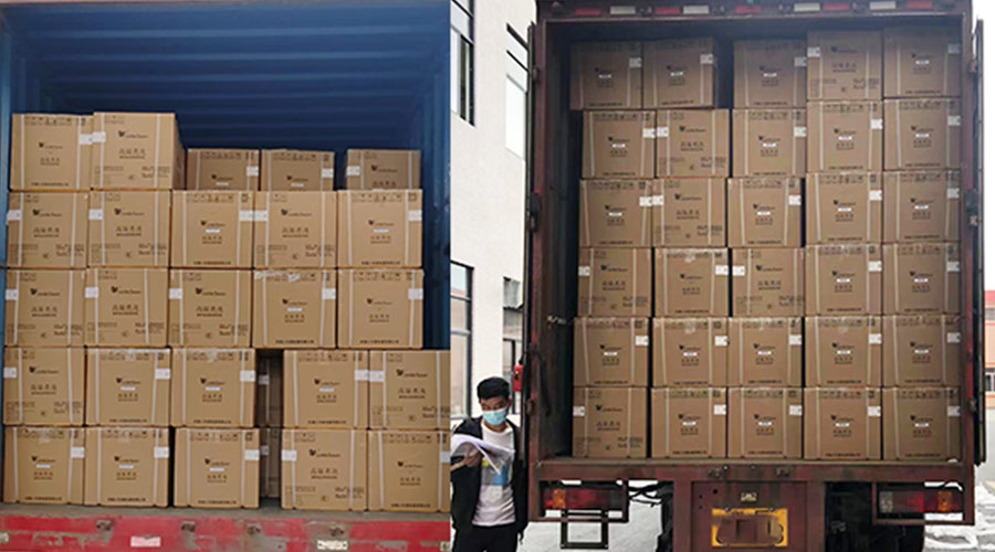 集裝箱裝柜進(jìn)行時！金環(huán)電器客戶迷你洗衣機(jī)順利發(fā)貨！