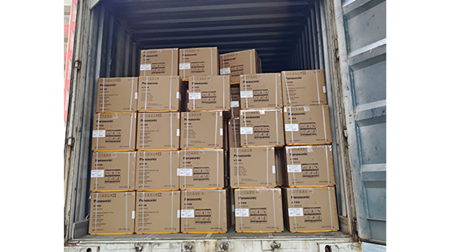 滿滿的貨物！國內(nèi)知名品牌客戶全自動(dòng)滾筒洗衣機(jī)裝柜發(fā)貨