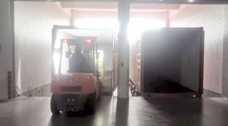 齊心協(xié)力為客戶！春節(jié)期間金環(huán)電器人員加班加點(diǎn)發(fā)貨